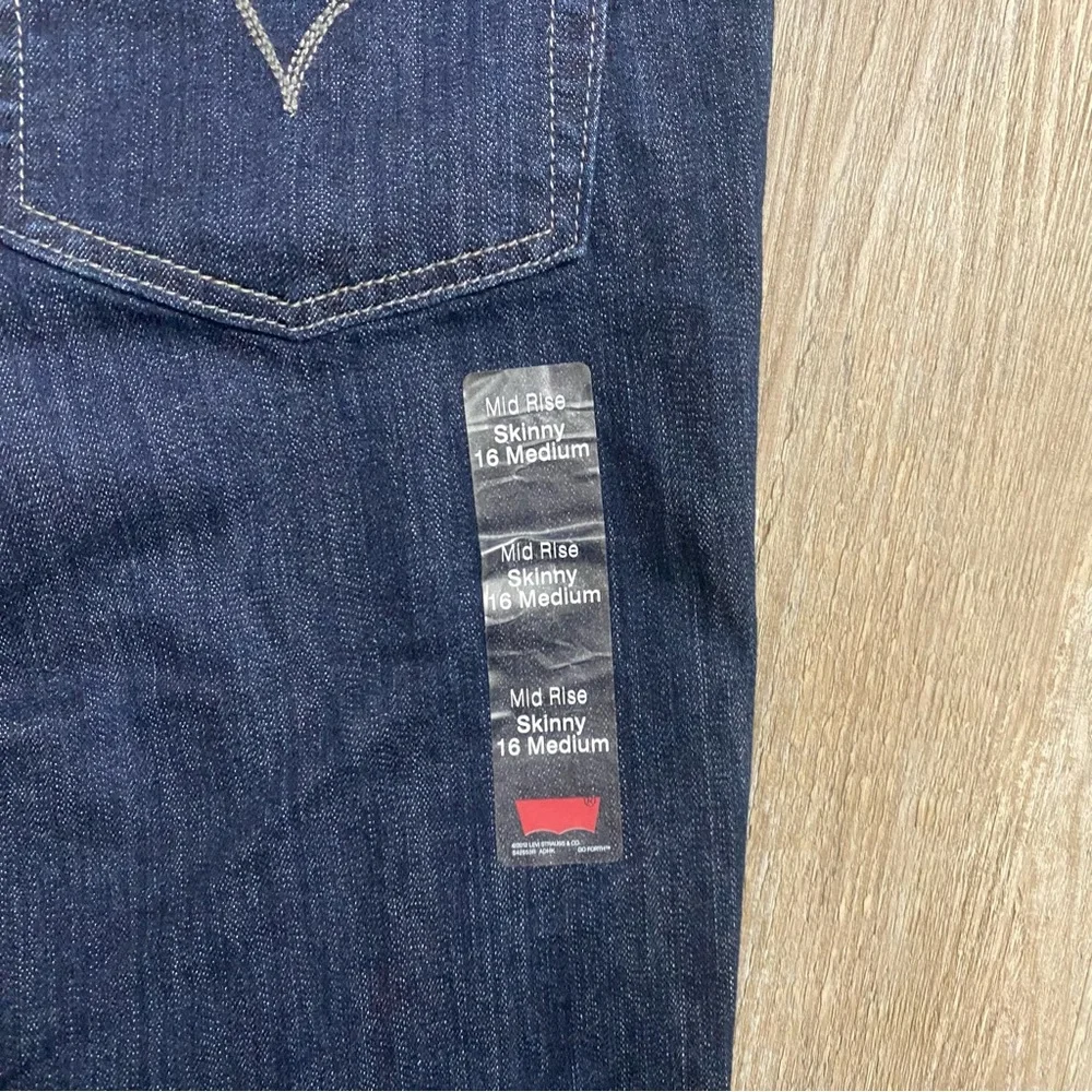 Levi Strauss W’s Classic Mid-Rise Skinny Dark Denim Blue Jeans Plus-Sz 16 NWT🔥